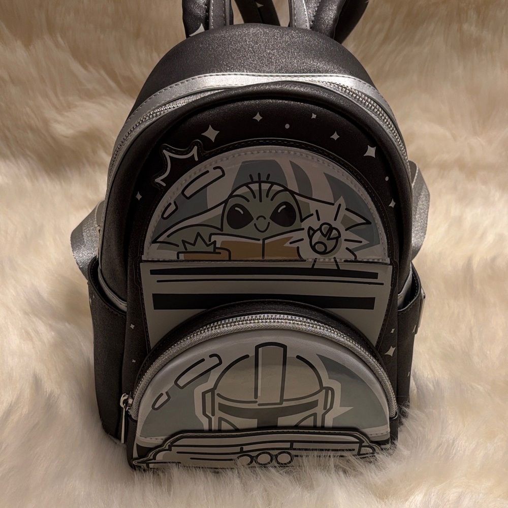 Like New Star Wars Loungefly Mandalorian Backpack